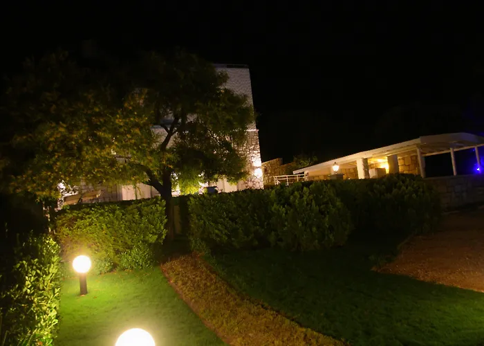 Tepe Hotel